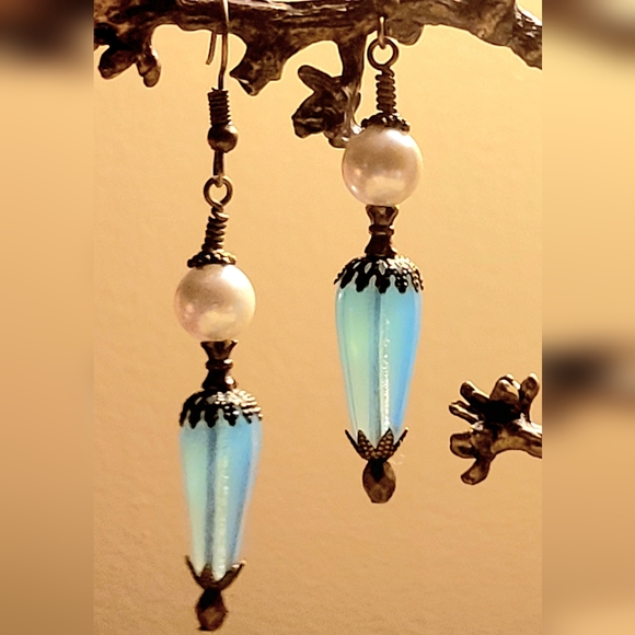 Romantic Victorian Pearl Earrings with an Opalescent Blue Teardrop - Picture 3 of 4